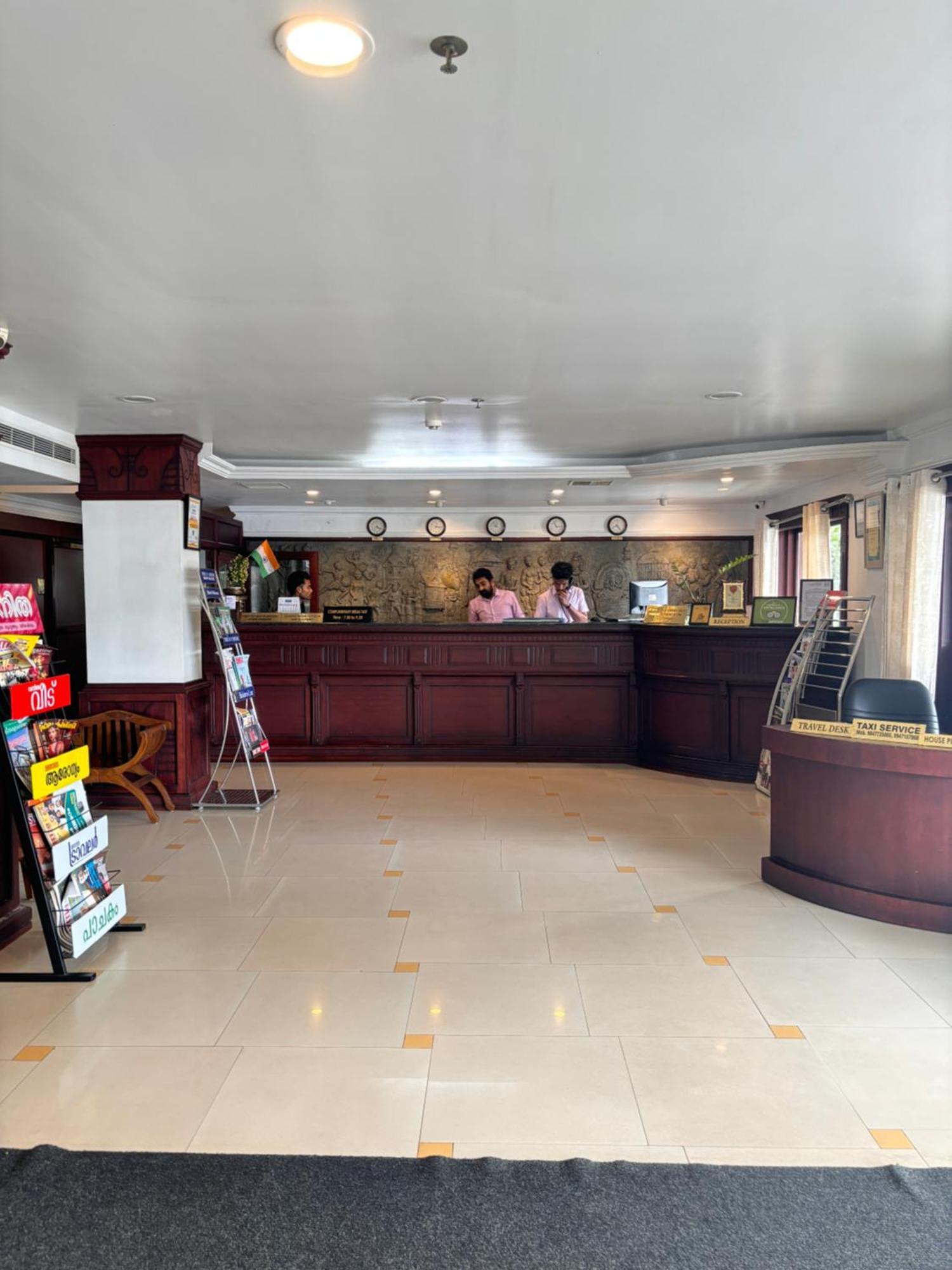 Maharani Hotel Kozhikode Exteriör bild