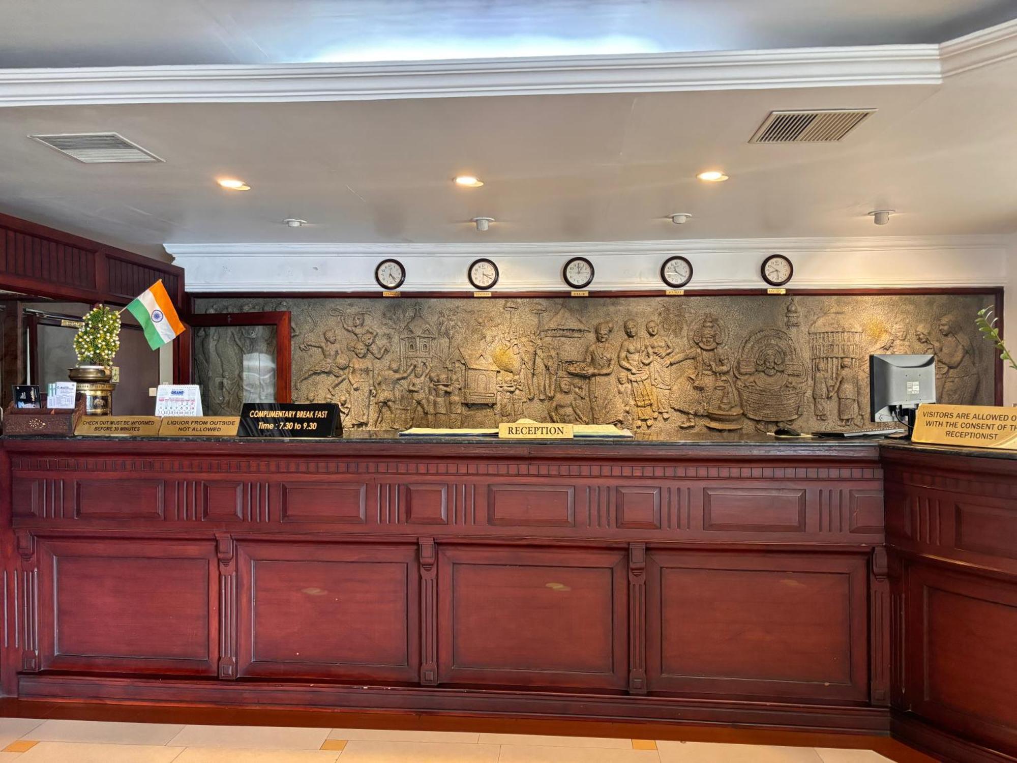 Maharani Hotel Kozhikode Exteriör bild