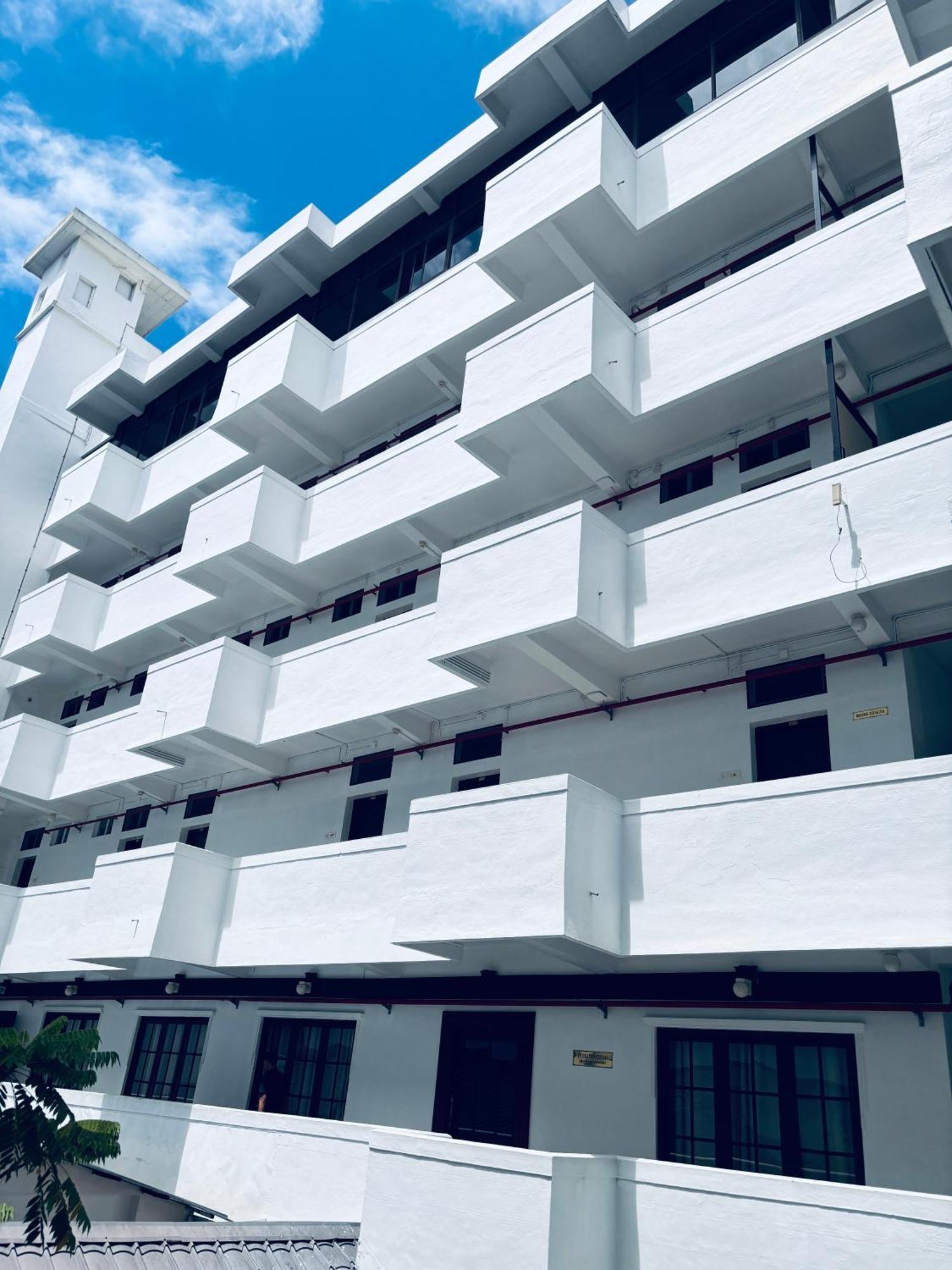 Maharani Hotel Kozhikode Exteriör bild