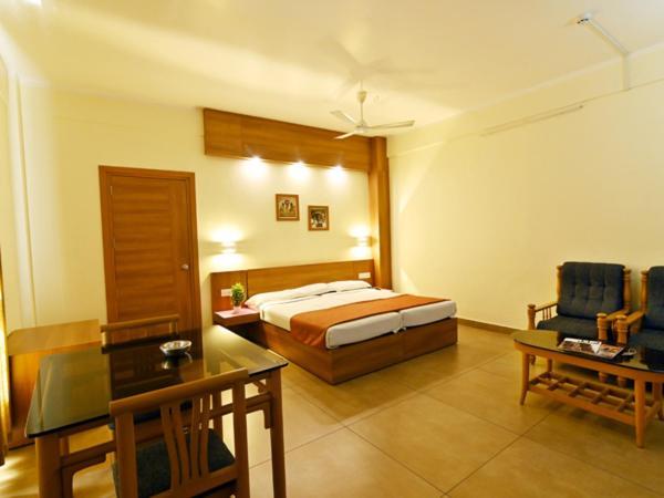 Maharani Hotel Kozhikode Exteriör bild